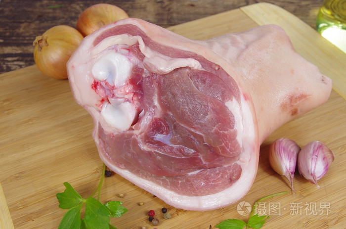 猪肉的蹄膀