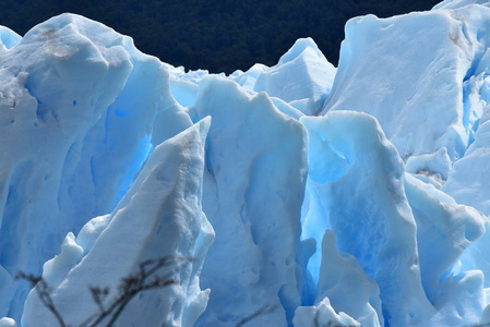 阿根廷佩里托莫雷诺冰川的冰山图片