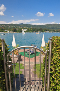 登录到的私人海滩。费尔登湖 worthersee 是 worthersee