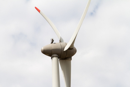 可再生能源的风车图片