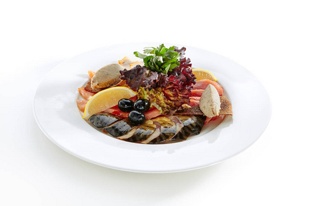 熏黄油鱼, 鲑鱼, 鲈鱼, 腌制的 forshmak, 柠檬