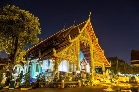 清迈, 泰国2018年3月29日 在清迈, 泰国在夏季一天的辛格佛教徒寺庙