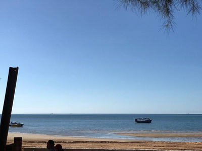 在南部省份, 从海滩到小船和沙子的海景拍摄