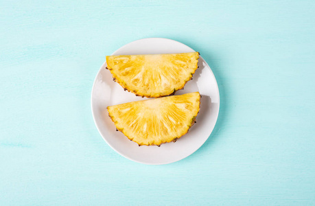 白碟菠萝片, 上观, 热带水果照片