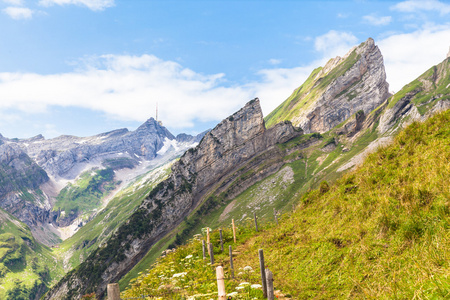 桑和 Alpstein 地块