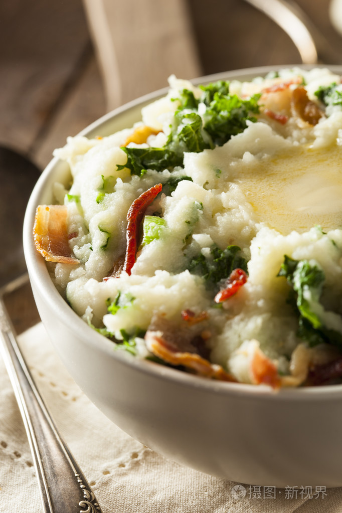 自制的爱尔兰马铃薯colcannon
