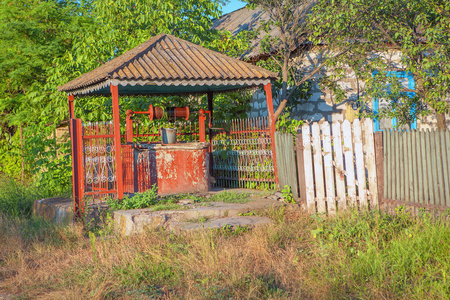 农村风光与水井