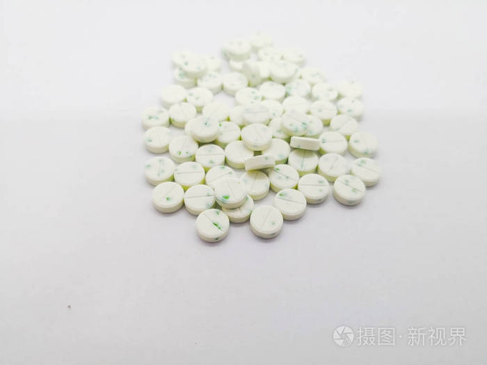 药物和医疗保健的概念许多圆形白色和绿色斑点丸的敏4
