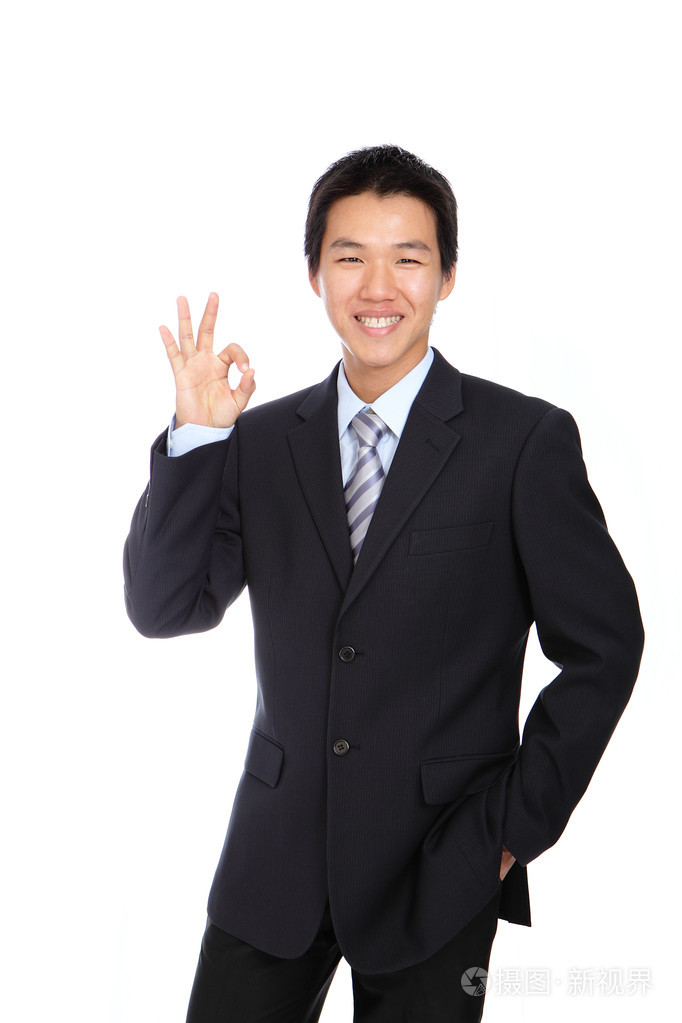 ok手势的年轻商业男人