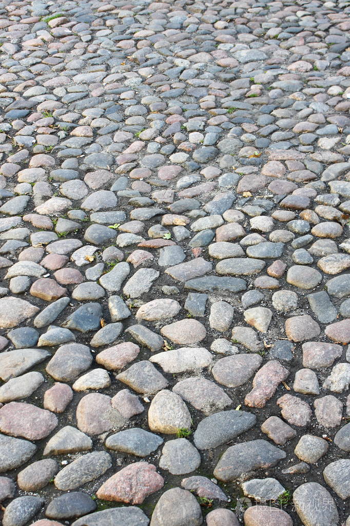 用河石石做的石质路面