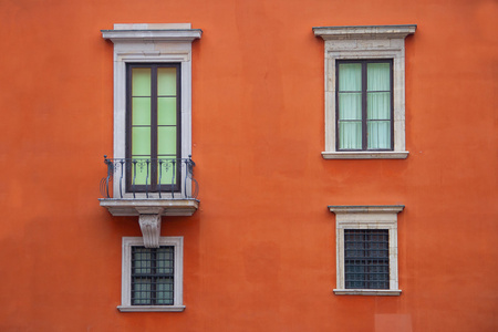 与 windows 的橙色墙
