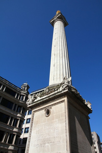 伦敦纪念碑