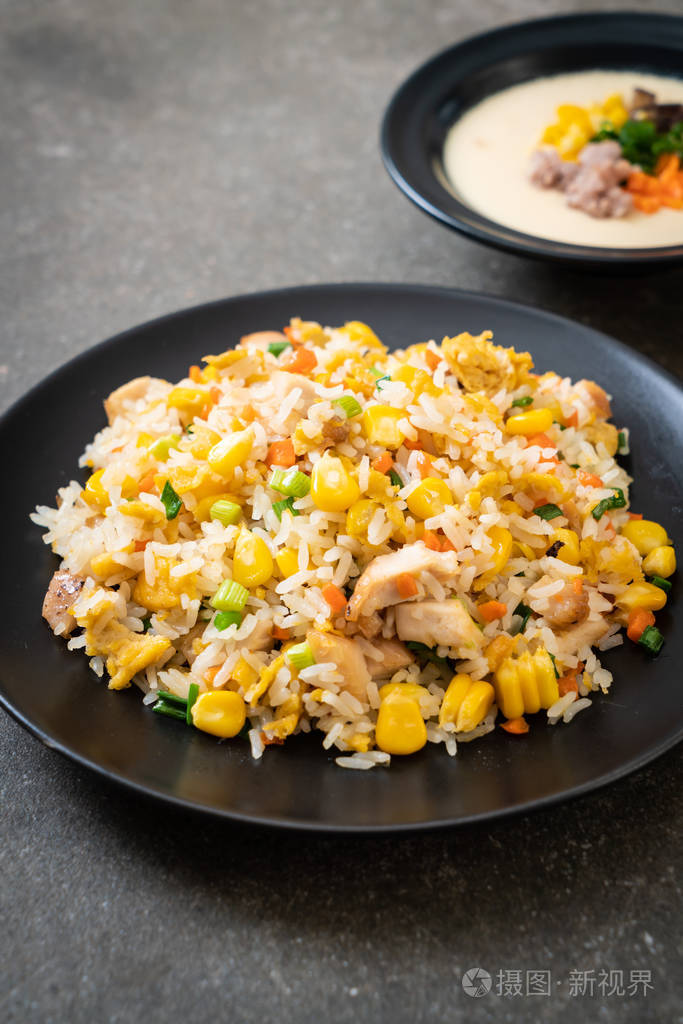 鸡肉炒饭