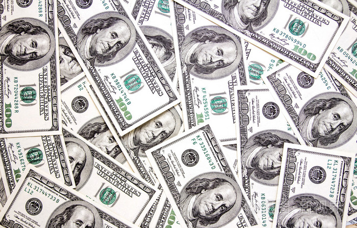 本杰明 · 富兰克林 100 美元的钞票照片-正版商用图片0a0ozi-摄图新