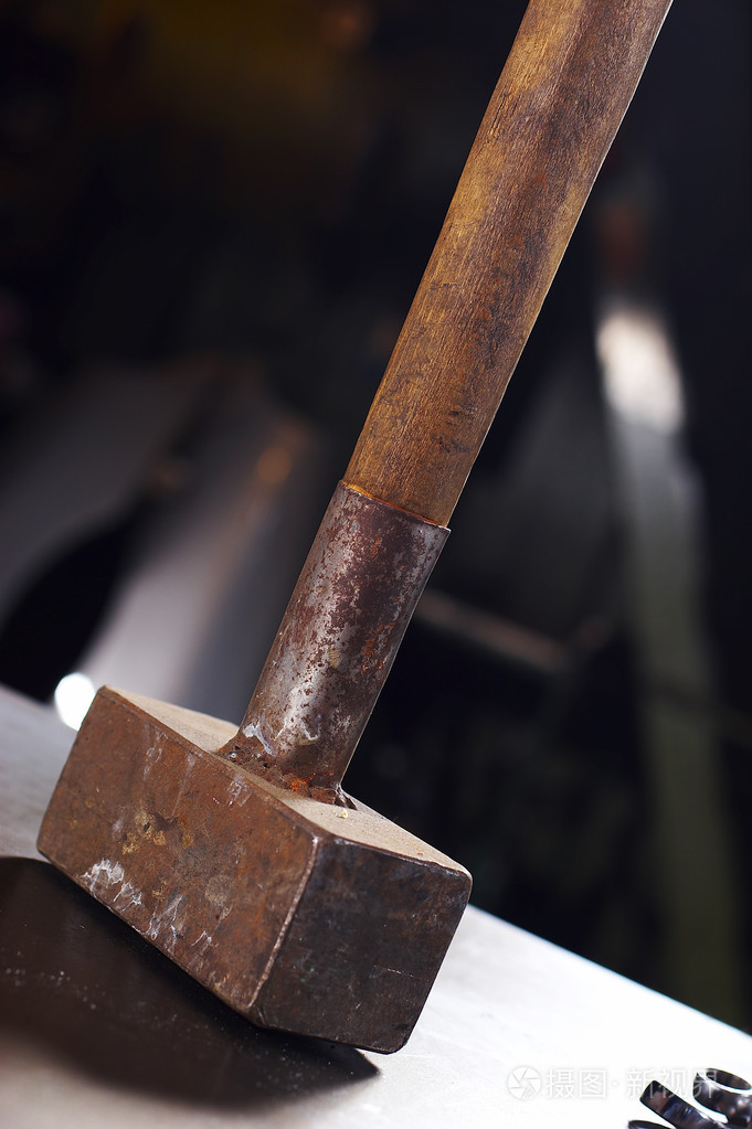 锤子照片-正版商用图片0a0qga-摄图新视界