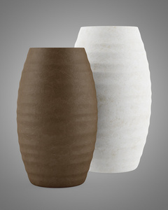 两个灰色的背景上孤立的棕色和白色陶瓷花瓶