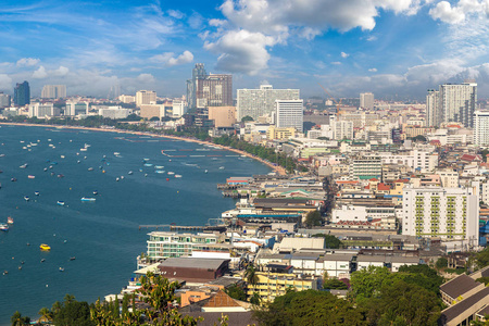 芭堤雅海湾全景鸟瞰, 泰国在夏季的一天