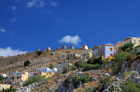 . .  symi .    