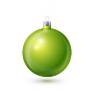 逼真的绿色圣诞球与银色丝带, 查出的白色背景。圣诞快乐贺卡。向量例证