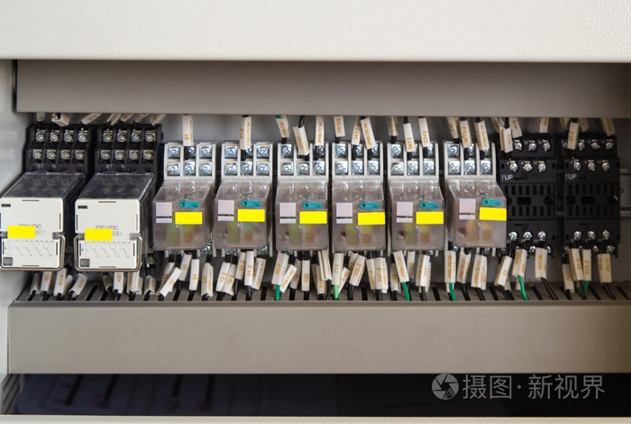 与继电器和线路继电器板