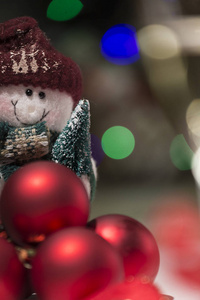 雪人的代表的看法, 圣诞树和彩灯的装饰