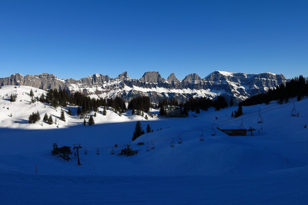 Churfirsten，从滑雪场 Flumserberg 视图