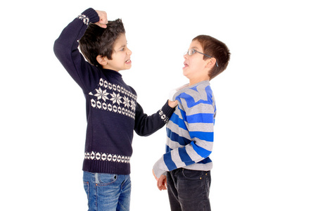 男孩同学小男孩欺负同学照片