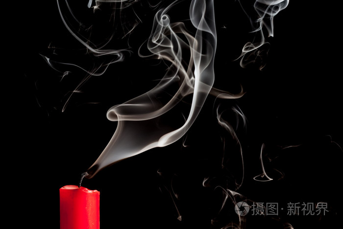 从烟吹灭红蜡烛