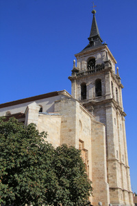阿尔卡拉德埃纳雷斯教堂西班牙