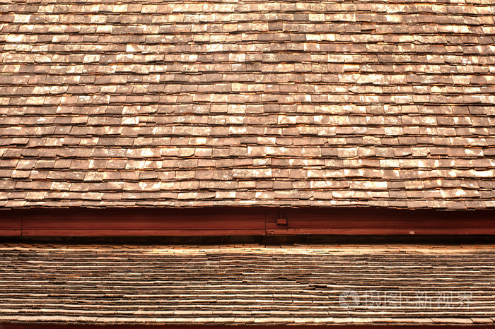 屋顶上的旧木头纹理