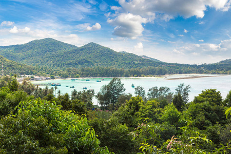 在泰国帕岸岛上的一个夏日, 澳通泥畔海滩的全景图