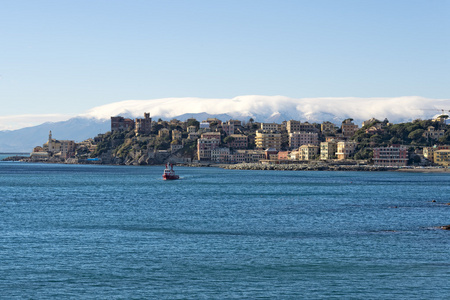 热那亚沿海房屋城市景观全景