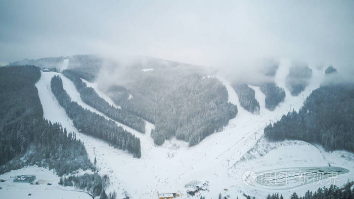 布克维的滑雪胜地鸟瞰图