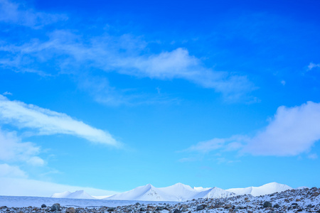 雪和天空