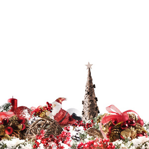 圣诞节背景概念。闪亮的圣诞装饰与树, 圣诞老人和蜡烛