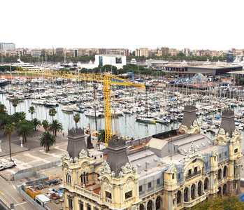 从上面的风景 从哥伦布纪念碑 在港口, 巴塞罗那, 西班牙