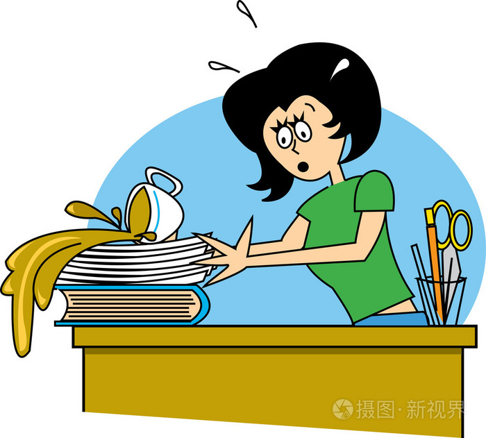 洒一杯咖啡的笨女人