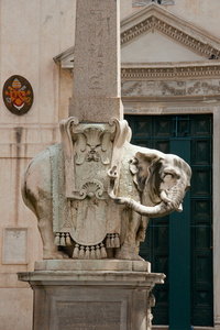 方尖碑的圣玛丽亚 sopra 密涅瓦由贝尔尼尼在罗马，意大利
