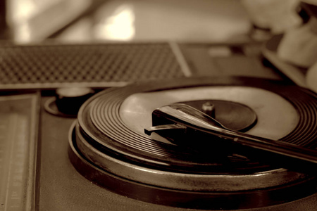 旧唱片音乐播放器