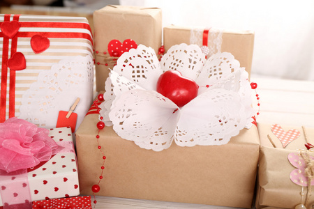 精美的礼品盒特写。情人节的概念