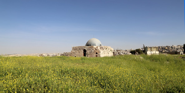 老倭马亚宫殿，一个完好的建筑物在 jabal al萨，老罗马城堡山的约旦首都安曼