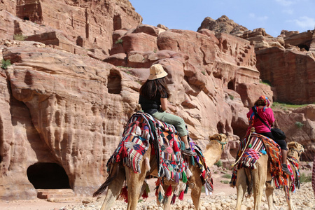 骆驼，Jordan 游客佩特拉的古代遗迹