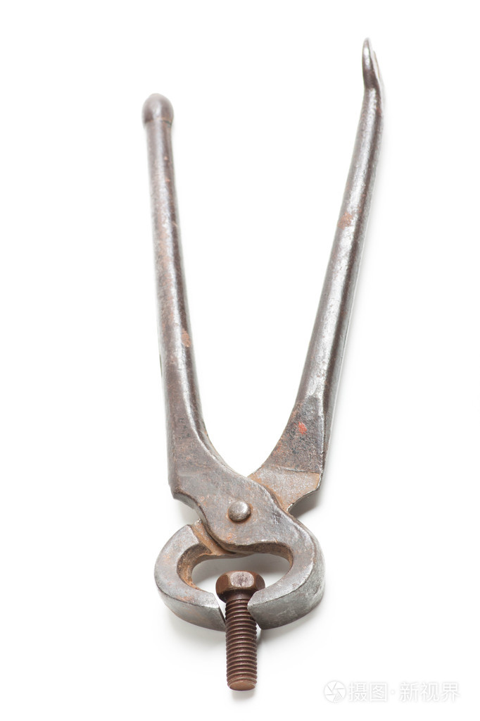 孤立在白色背景上的老铁钳