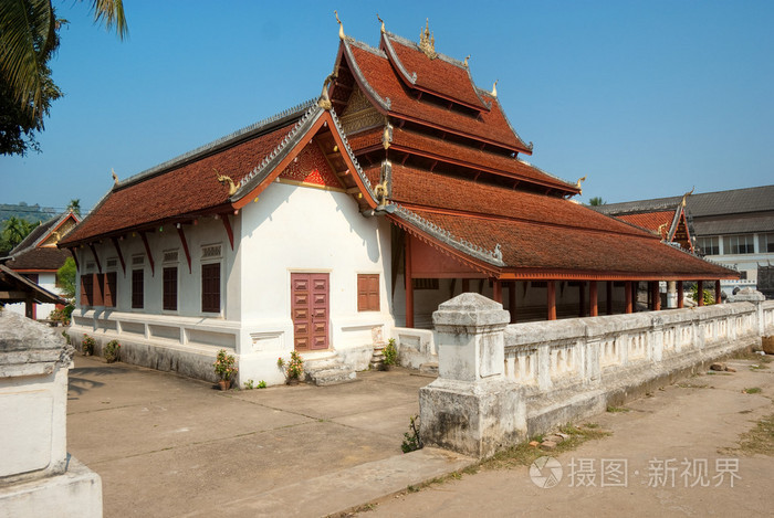 在老挝琅勃拉邦寺