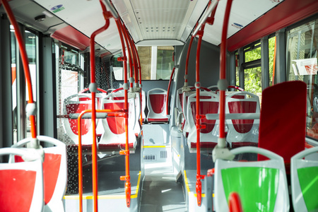 现代城市公交车的座位地方图片