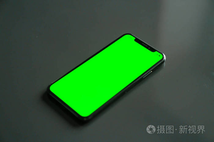 iphonex灰色背景上的绿色屏幕