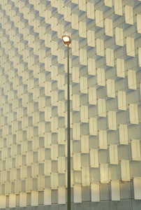 现代建筑立面带延伸灯图片