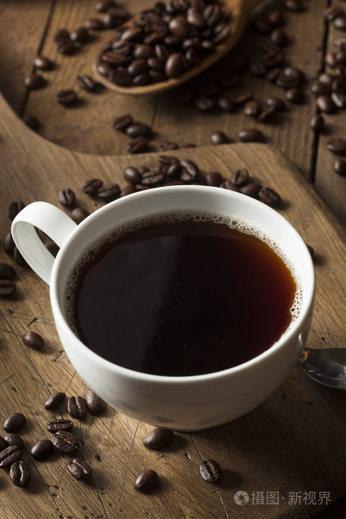 黑暗的有机黑咖啡