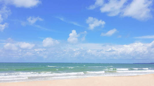 热带夏日海沙滩和天空