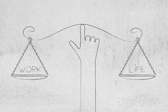 工作与生活的平衡概念插图: 平衡的秤板上的工作和生活文本的手保持